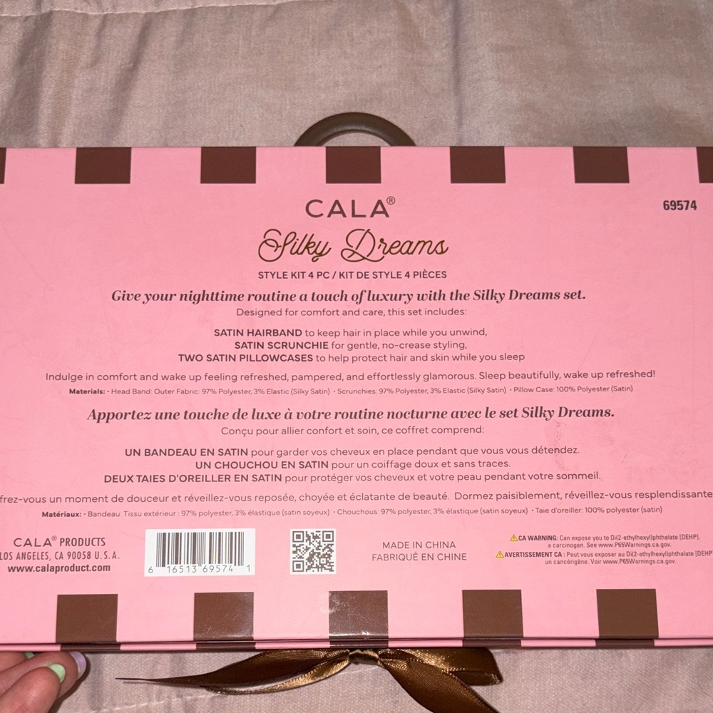 CALA Silky Dreams Gift Set - Satin Hair Accessories and 2 Pillow Cases NWT - Picture 6 of 6